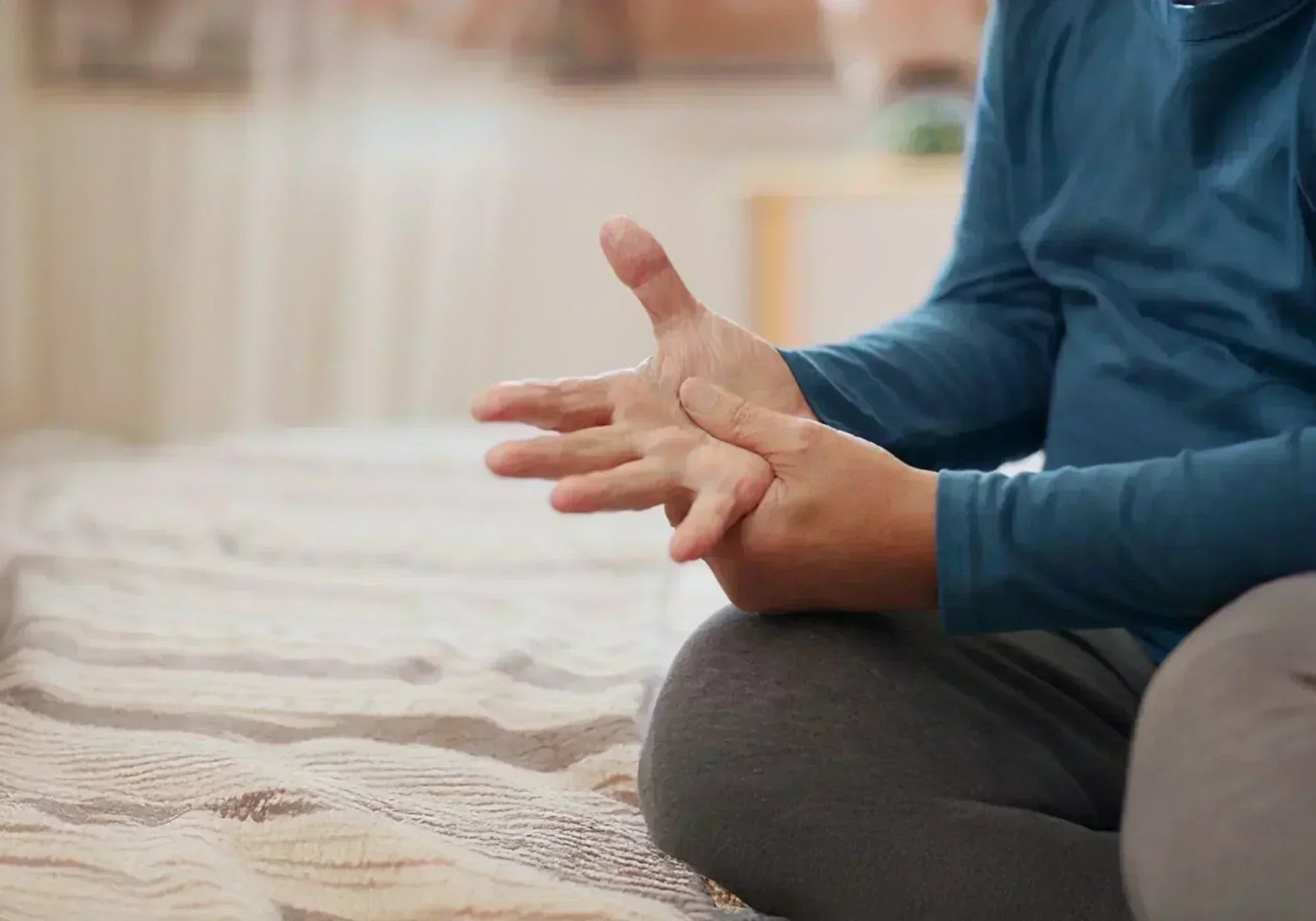 Може ли билката котешка стъпка да подпомогне терапията при Паркинсон